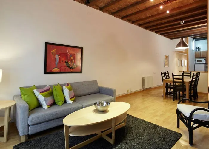 Beautiful In Eixample Apartment *